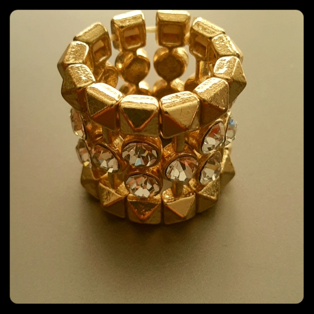 Gold-colored,clear stone, rhinestone stretch ring